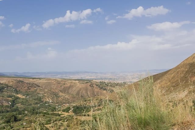 Grunde uden byggetilladelser til salg i Sierra Nevada, Monachil - € 350.000 (Ref: 9837132)