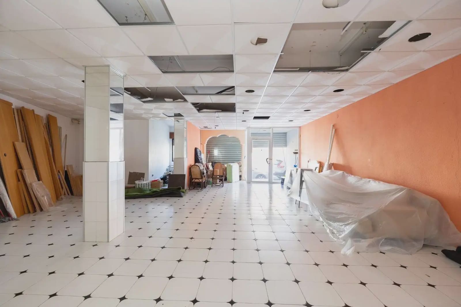 Local Comercial en Gójar en venta - 150.000 € (Ref: 9837134)