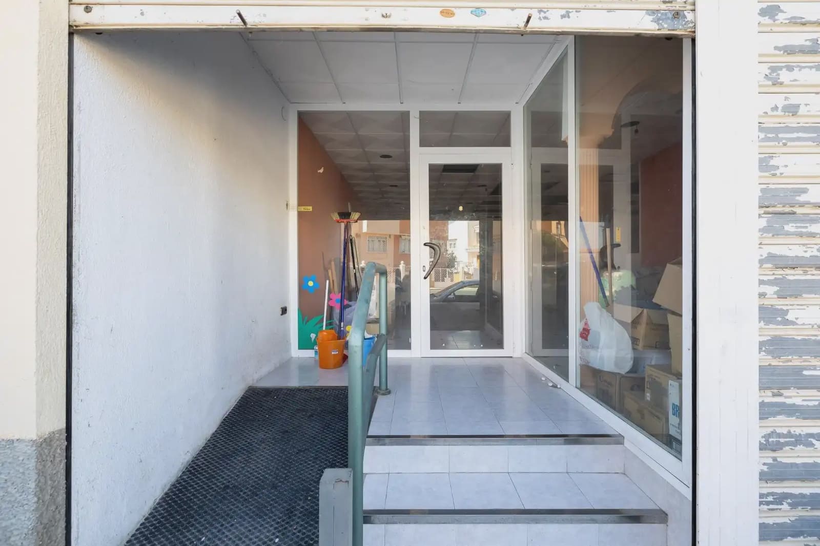 Local Comercial en Gójar en venta - 150.000 € (Ref: 9837134)