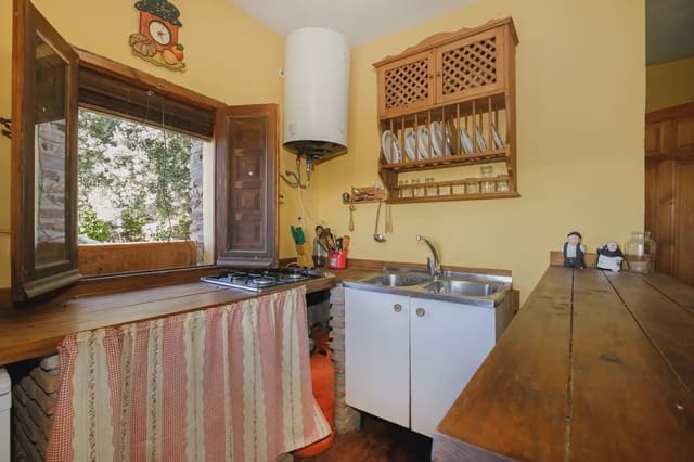 Finca/Landehus til salg i Pitres, La Taha med garage - € 325.000 (Ref: 9837135)