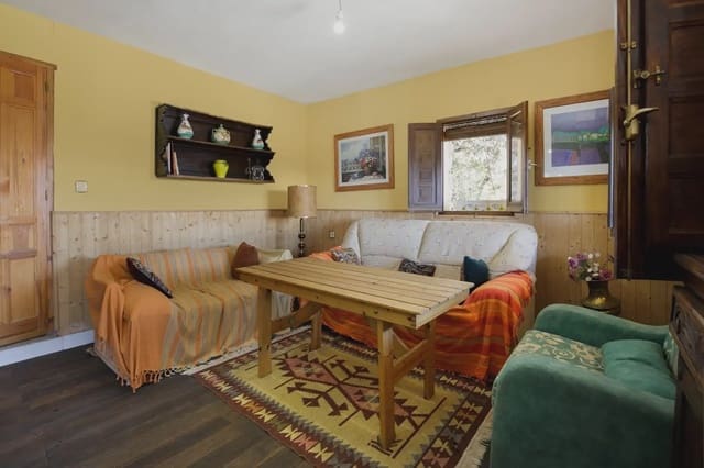 Finca/Landehus til salg i Pitres, La Taha med garage - € 325.000 (Ref: 9837135)