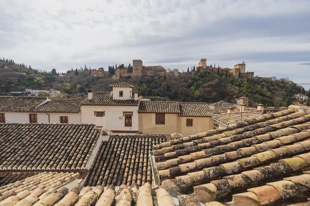 5 soverom Hus til salgs i Albaicin, Granada by med garasje - € 1 200 000 (Ref: 9837136)