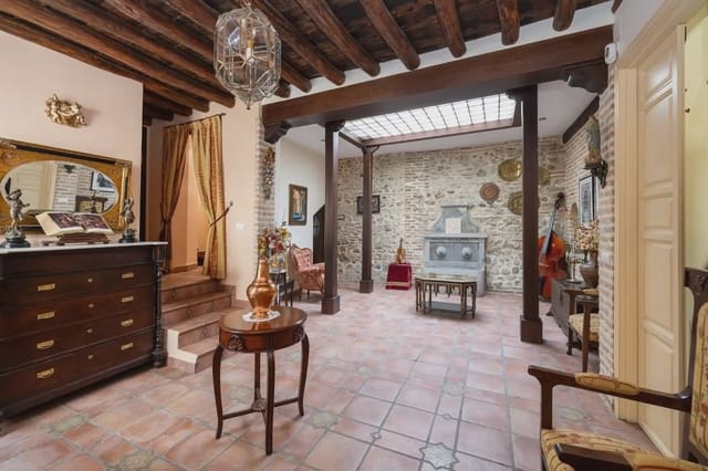 5 soverom Hus til salgs i Albaicin, Granada by med garasje - € 1 200 000 (Ref: 9837136)