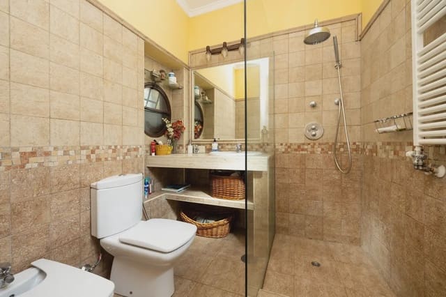 5 soverom Hus til salgs i Albaicin, Granada by med garasje - € 1 200 000 (Ref: 9837136)