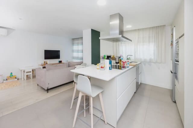 Mieszkanie na sprzedaż w Camino de Ronda - Rosaleda, Miasto Grenada - 375 000 € (Ref: 9837139)