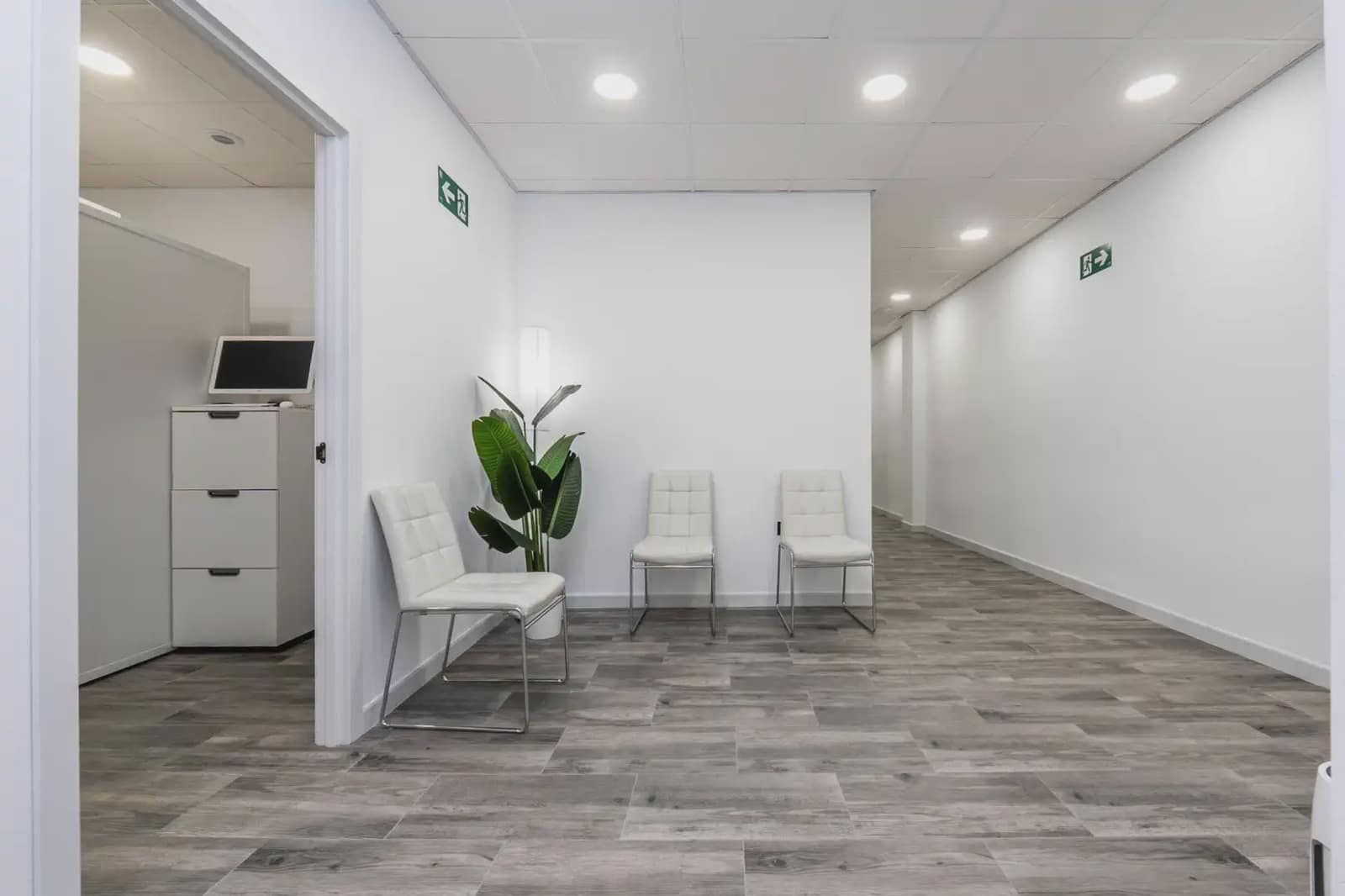 Commercial for sale in Padul - € 186,000 (Ref: 9837140)