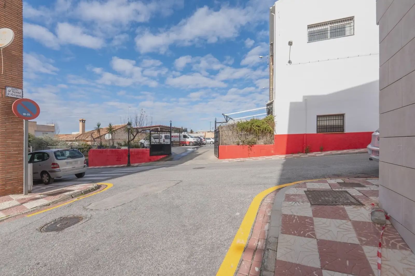 Commercial for sale in Padul - € 186,000 (Ref: 9837140)