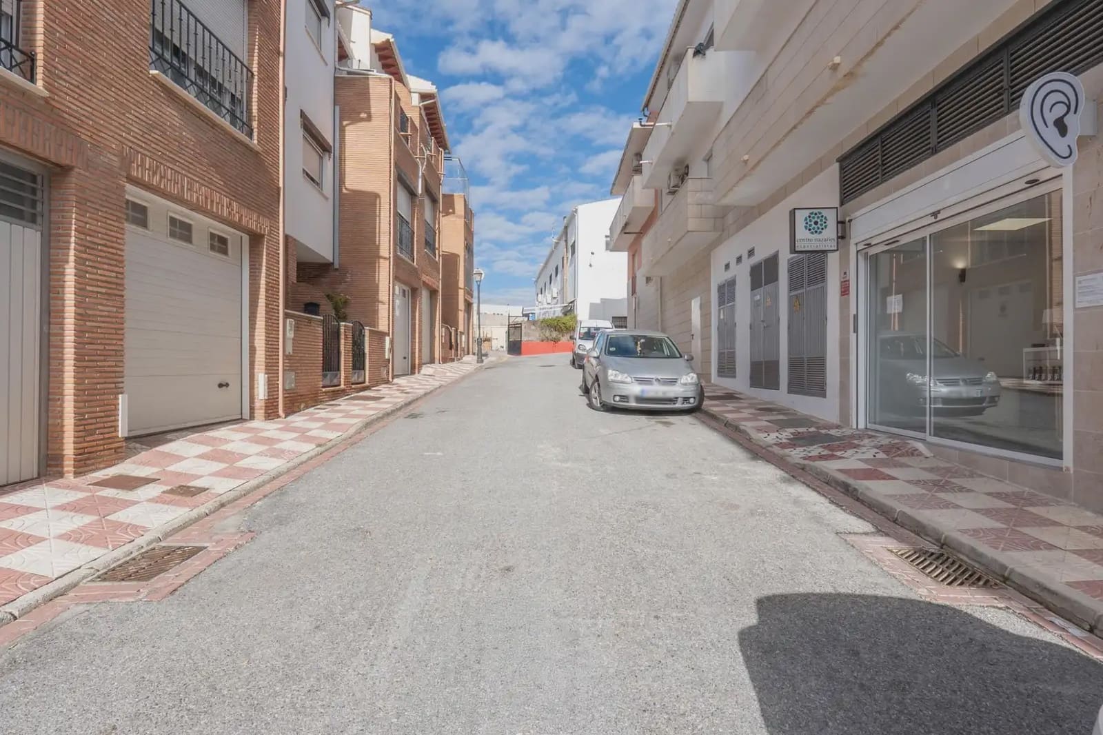 Commercial for sale in Padul - € 186,000 (Ref: 9837140)