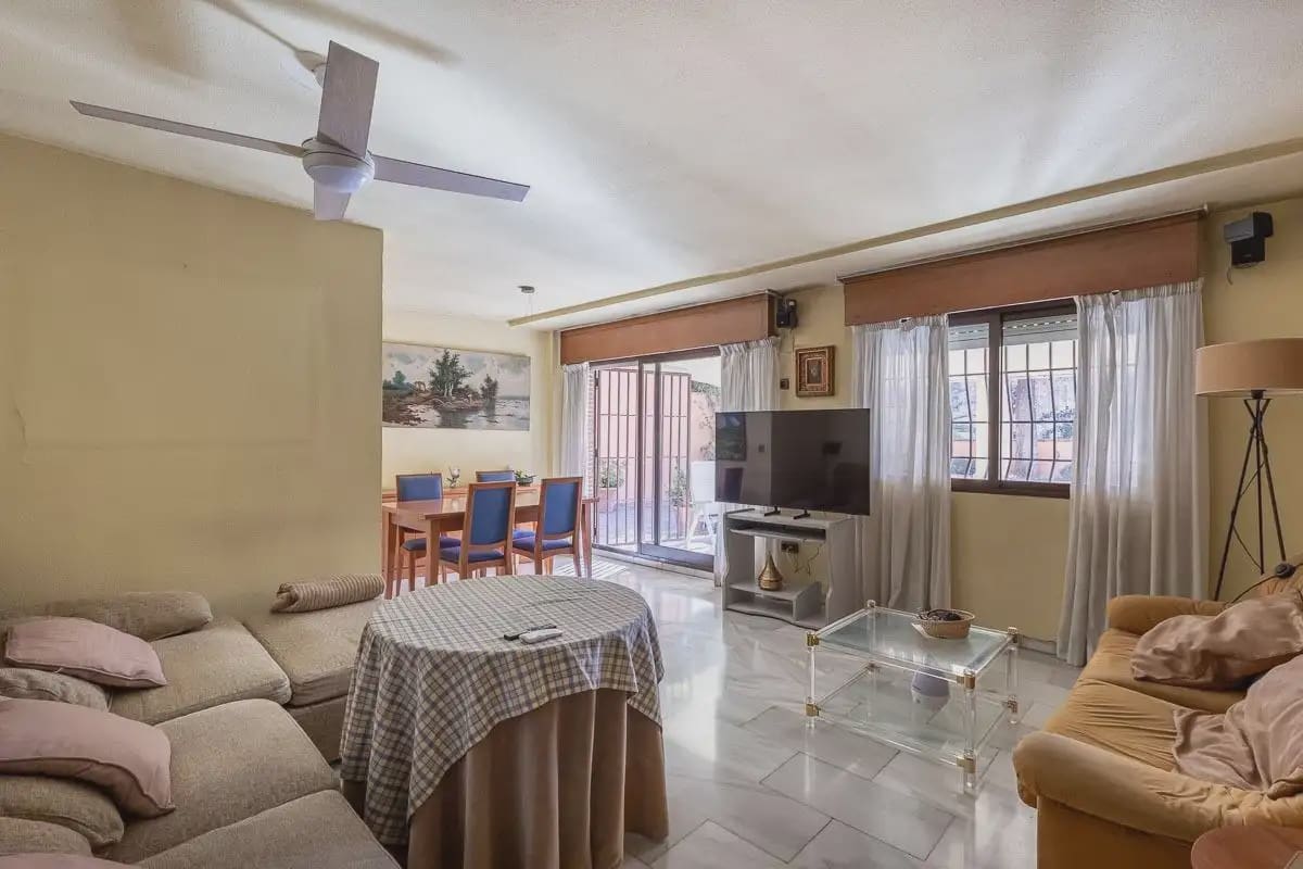 Wohnung zu verkaufen in Granada Stadt mit Pool Garage - 1.360.000 € (Ref: 9837141)