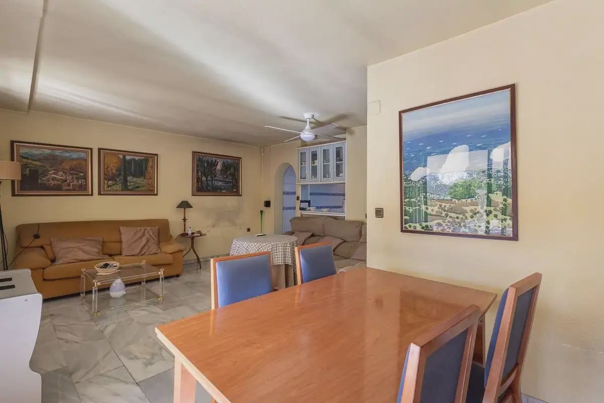 Wohnung zu verkaufen in Granada Stadt mit Pool Garage - 1.360.000 € (Ref: 9837141)