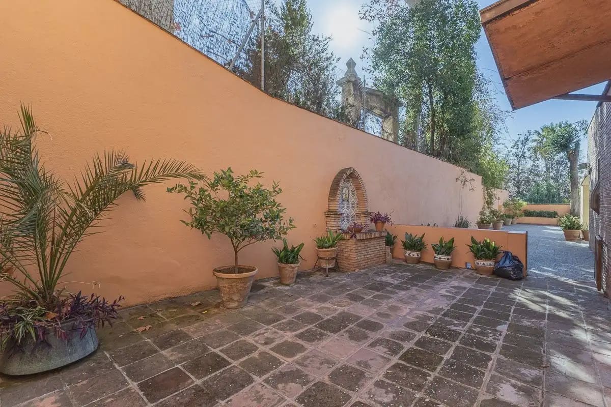 Wohnung zu verkaufen in Granada Stadt mit Pool Garage - 1.360.000 € (Ref: 9837141)