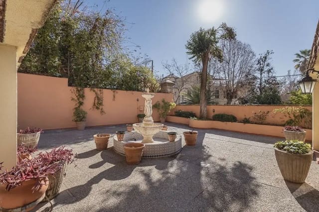 Leilighet til salgs i San Matías - Realejo, Granada by med svømmebasseng garasje - € 1 360 000 (Ref: 9837141)