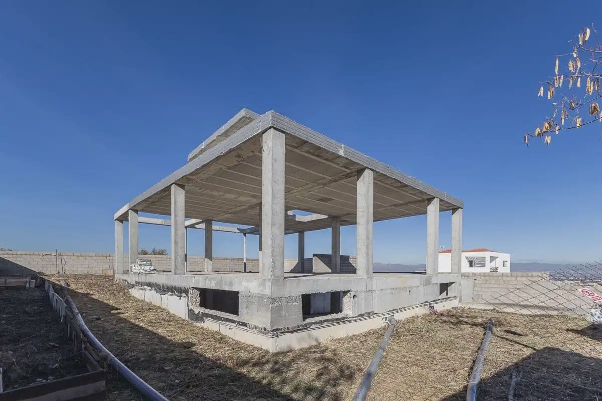 Villa zu verkaufen in Las Gabias mit Pool Garage - 255.000 € (Ref: 9837144)