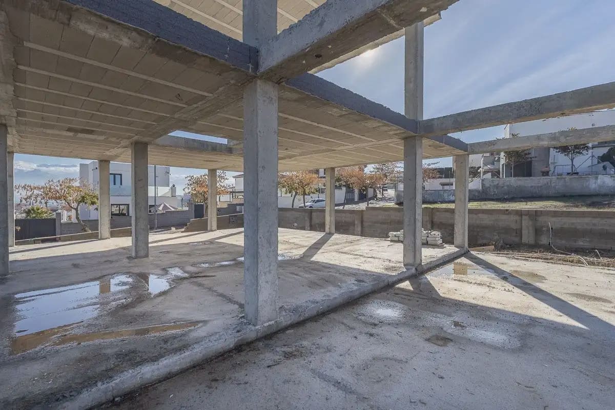 Villa zu verkaufen in Las Gabias mit Pool Garage - 255.000 € (Ref: 9837144)