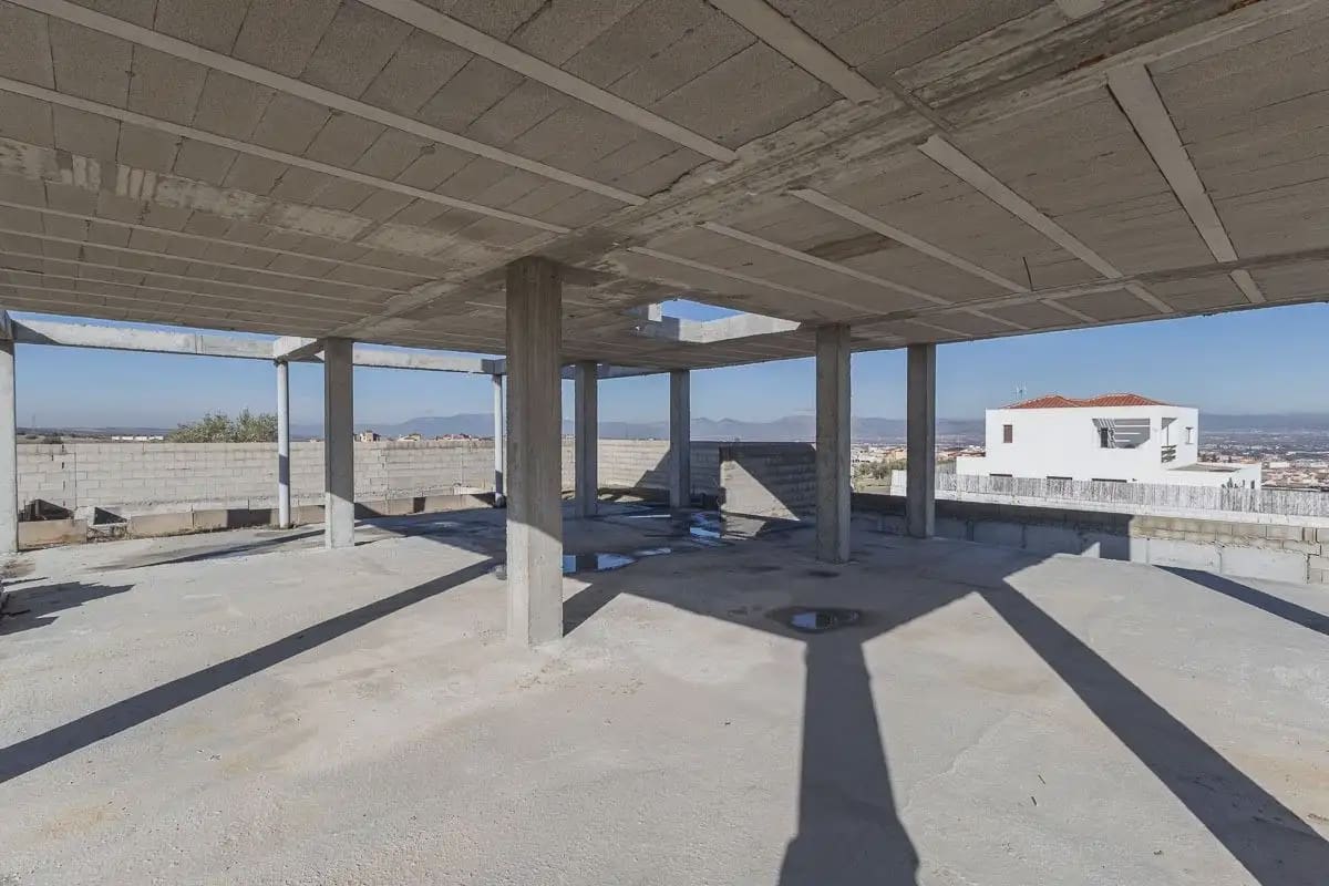 Villa zu verkaufen in Las Gabias mit Pool Garage - 255.000 € (Ref: 9837144)