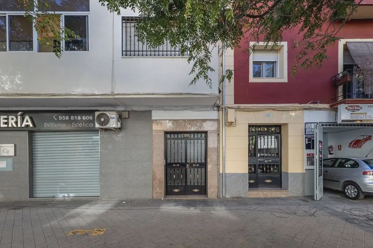 Piso en Granada ciudad en venta - 220.000 € (Ref: 9837145)