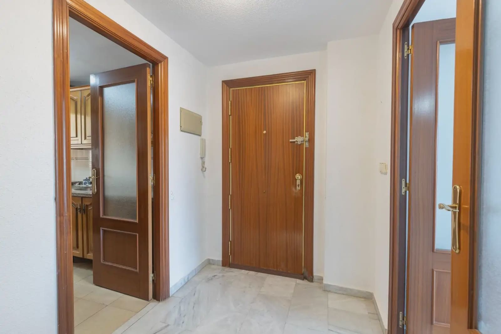 Flat for sale in Almunecar - € 329,000 (Ref: 9837148)