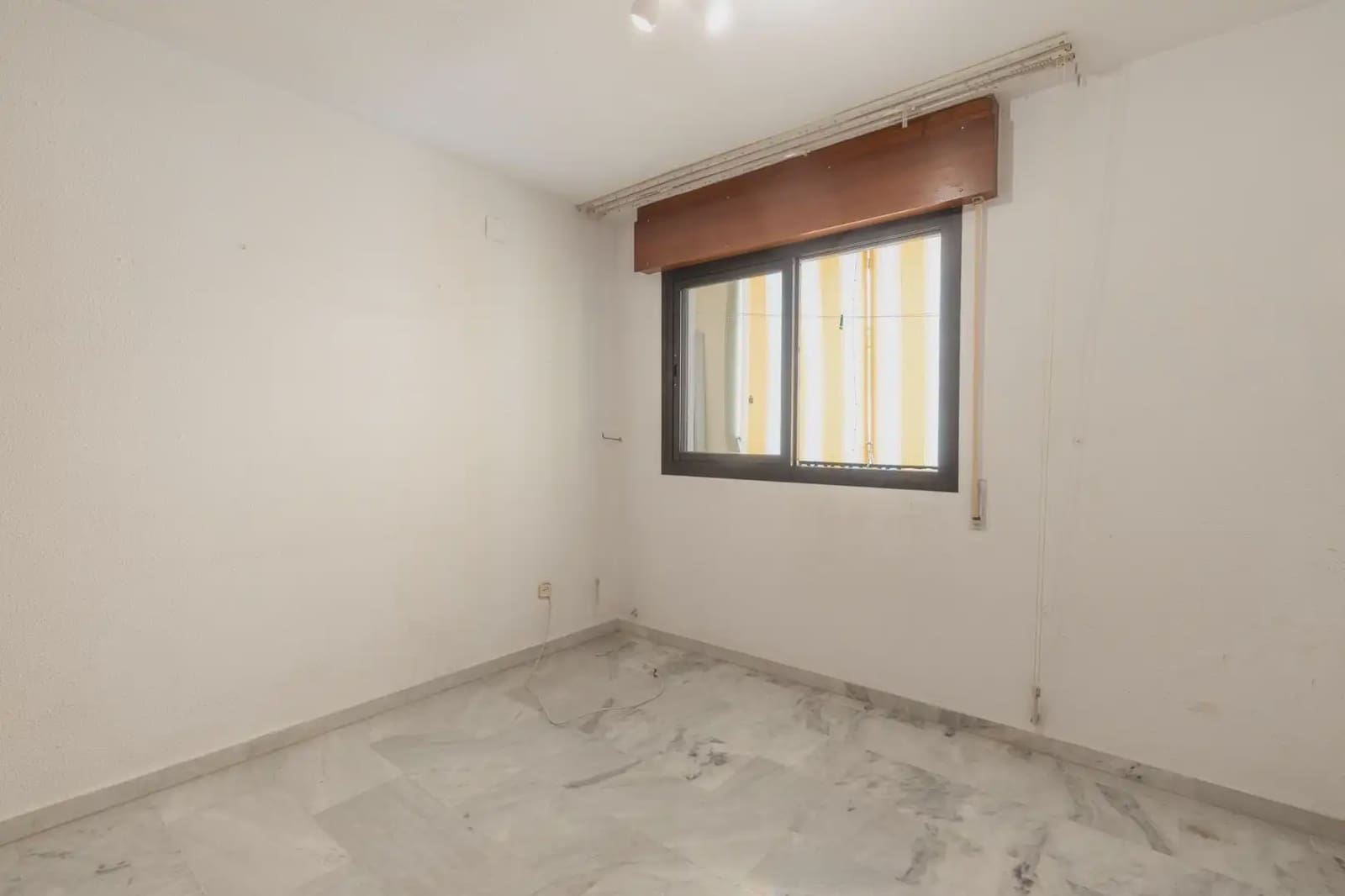 Flat for sale in Almunecar - € 329,000 (Ref: 9837148)