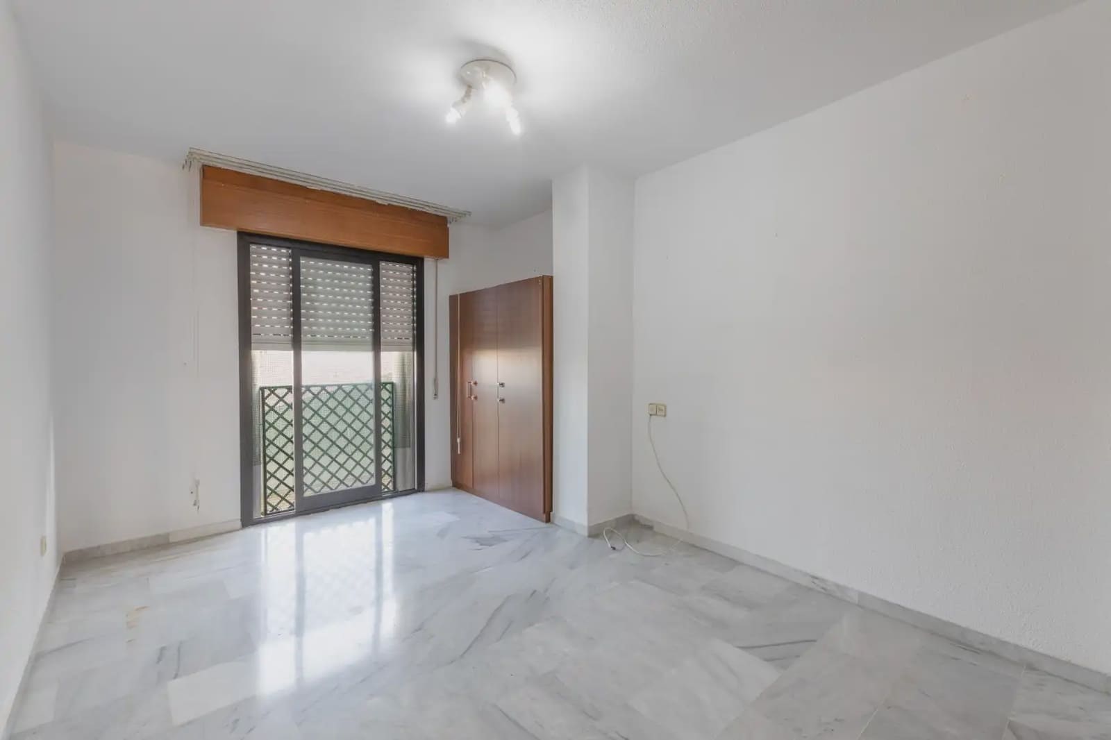 Flat for sale in Almunecar - € 329,000 (Ref: 9837148)
