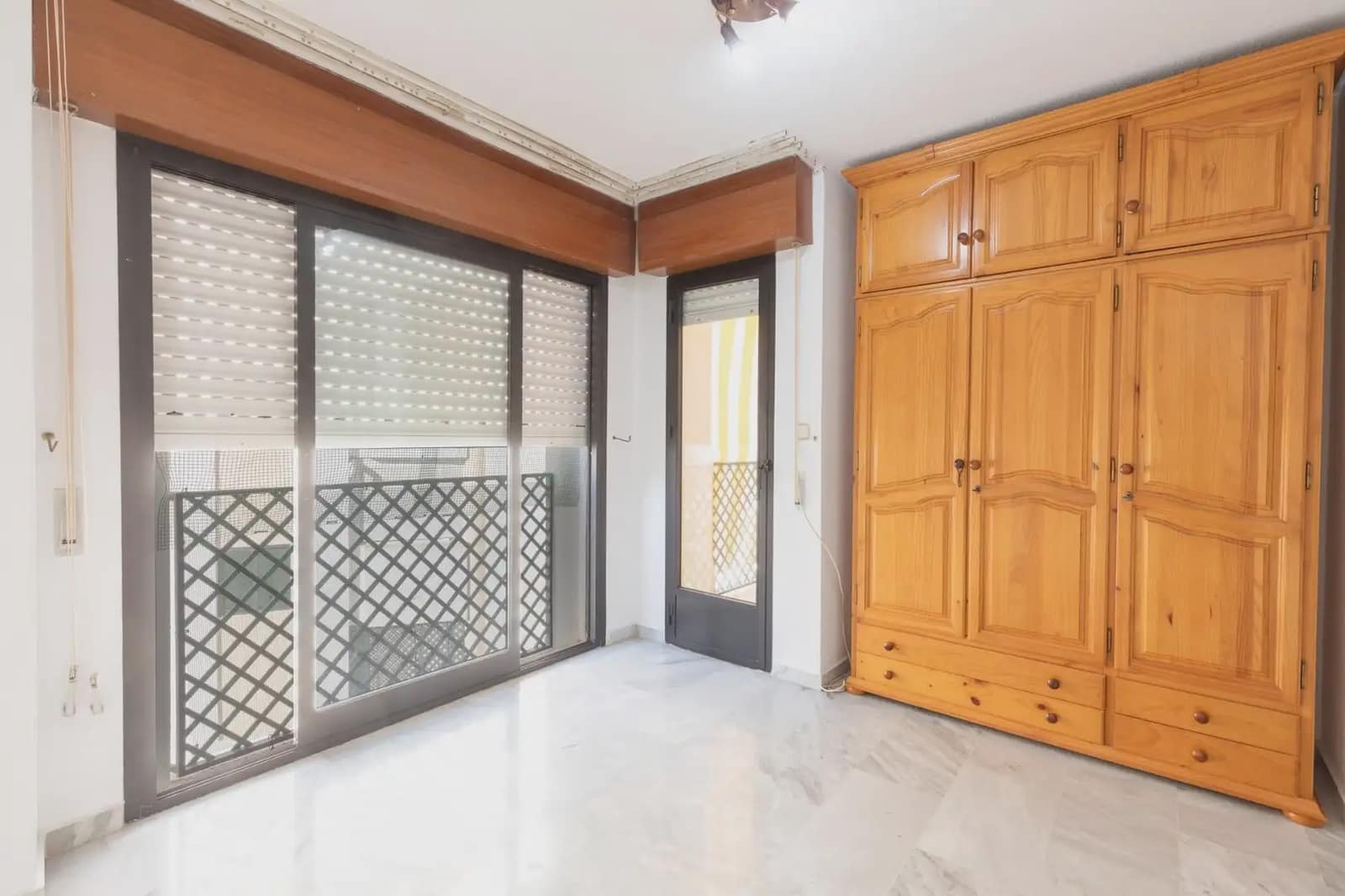 Flat for sale in Almunecar - € 329,000 (Ref: 9837148)