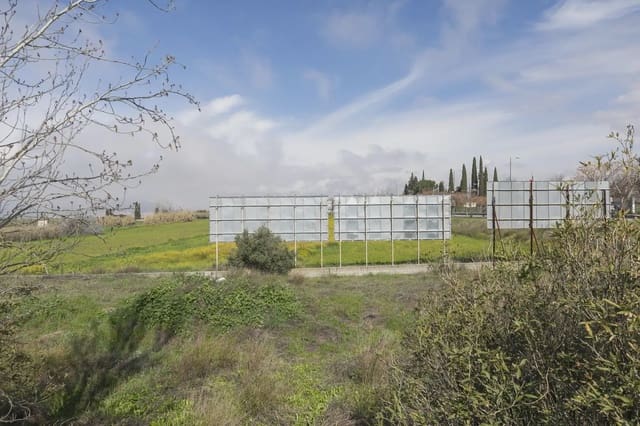 Grunde uden byggetilladelser til salg i Maracena - € 168.000 (Ref: 9837149)