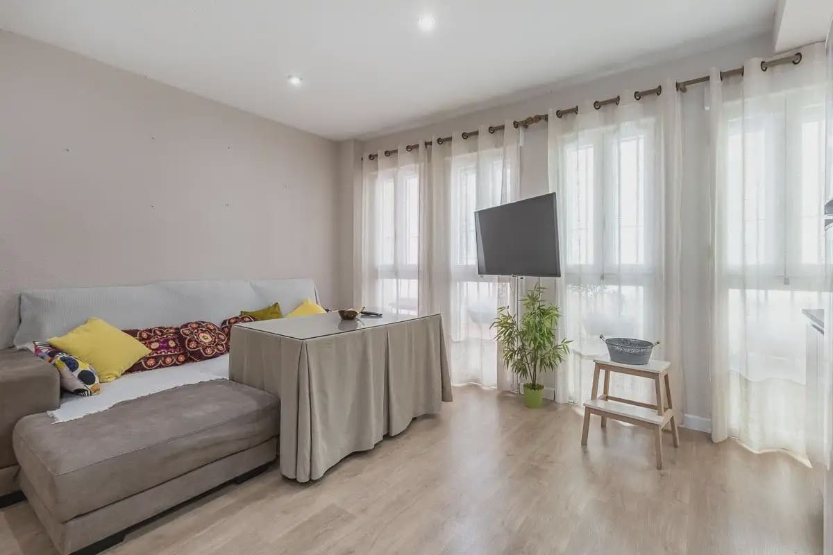 Flat te koop in Granada stad - € 250.000 (Ref: 9837150)