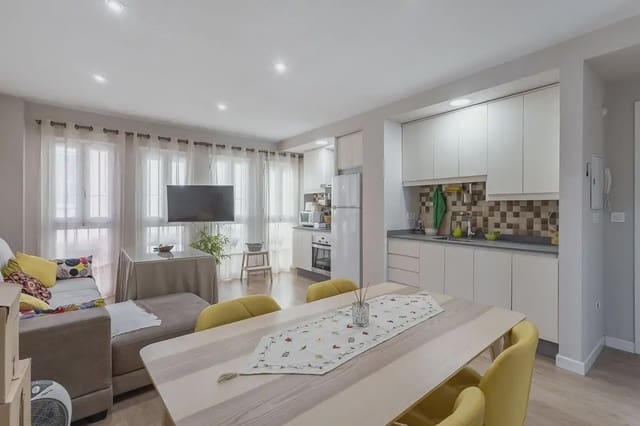 2 soverom Leilighet til salgs i Centro - Sagrario, Granada by - € 239 000 (Ref: 9837150)