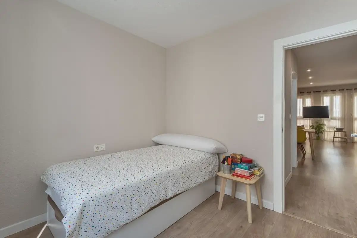 Flat te koop in Granada stad - € 250.000 (Ref: 9837150)