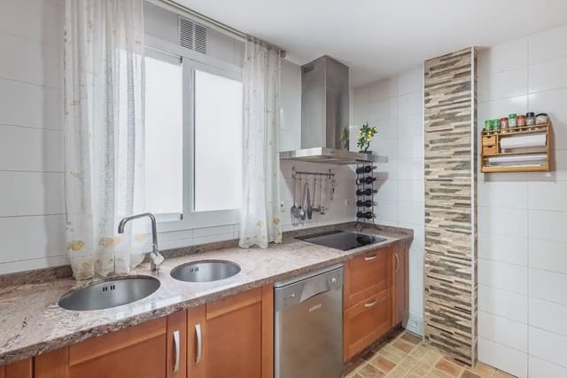Appartamento in vendita in Almanjayar, Granada città con garage - 175.000 € (Rif: 9837151)