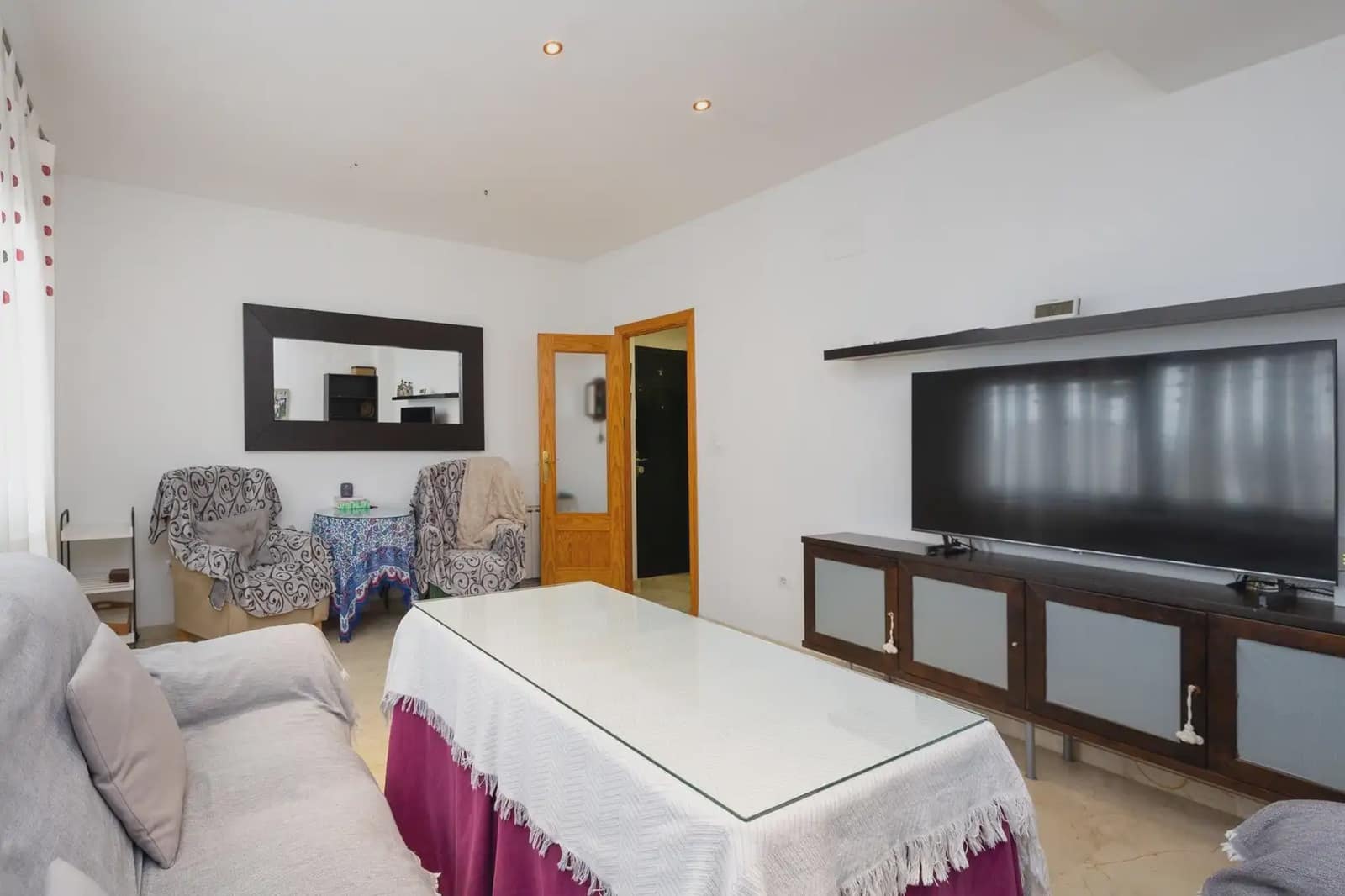 Villa til salg i Jun med garage - € 260.000 (Ref: 9837152)