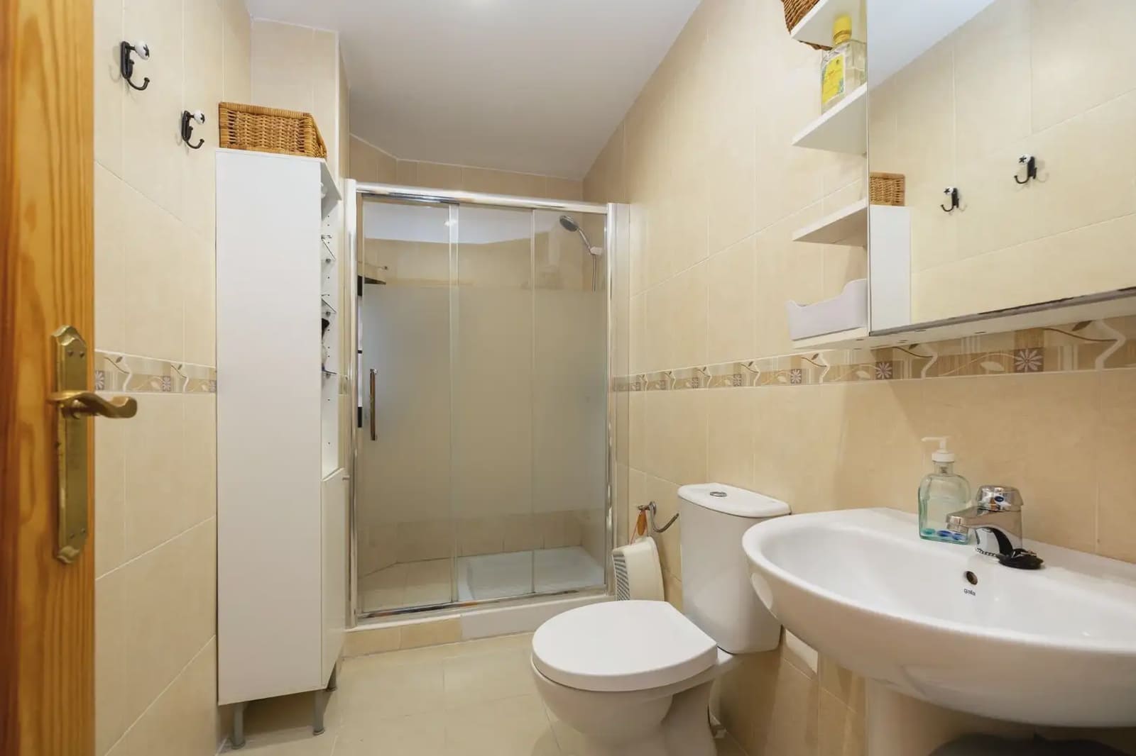 Villa til salg i Jun med garage - € 260.000 (Ref: 9837152)
