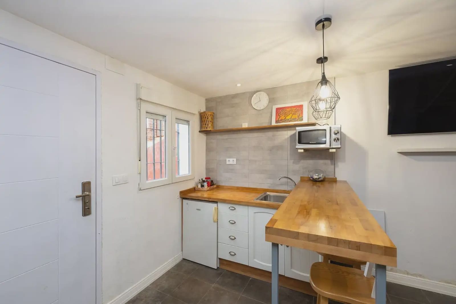 Villa til salg i Jun med garage - € 260.000 (Ref: 9837152)