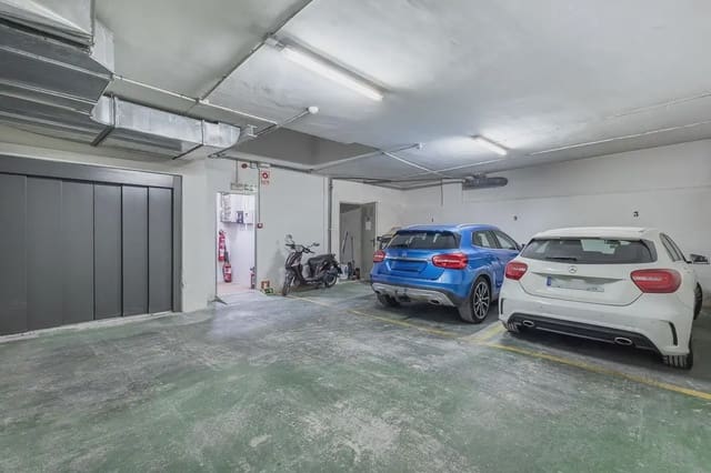Garage for sale in Figares, Granada city - € 69,000 (Ref: 9837153)