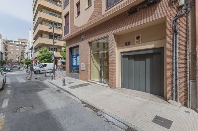 Garage for sale in Figares, Granada city - € 69,000 (Ref: 9837153)