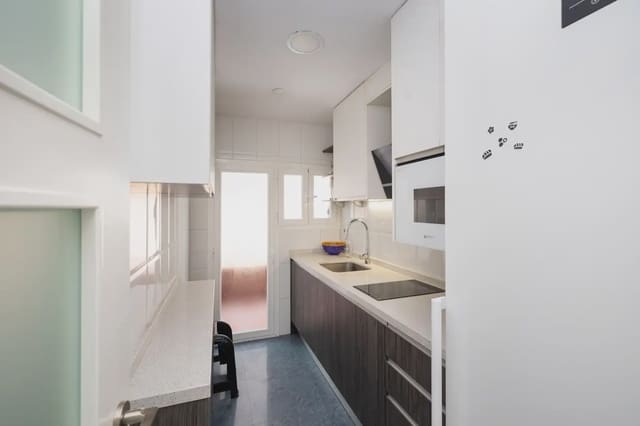 Flat for sale in Cerrillo de Maracena - Periodistas, Granada city - € 189,990 (Ref: 9837157)