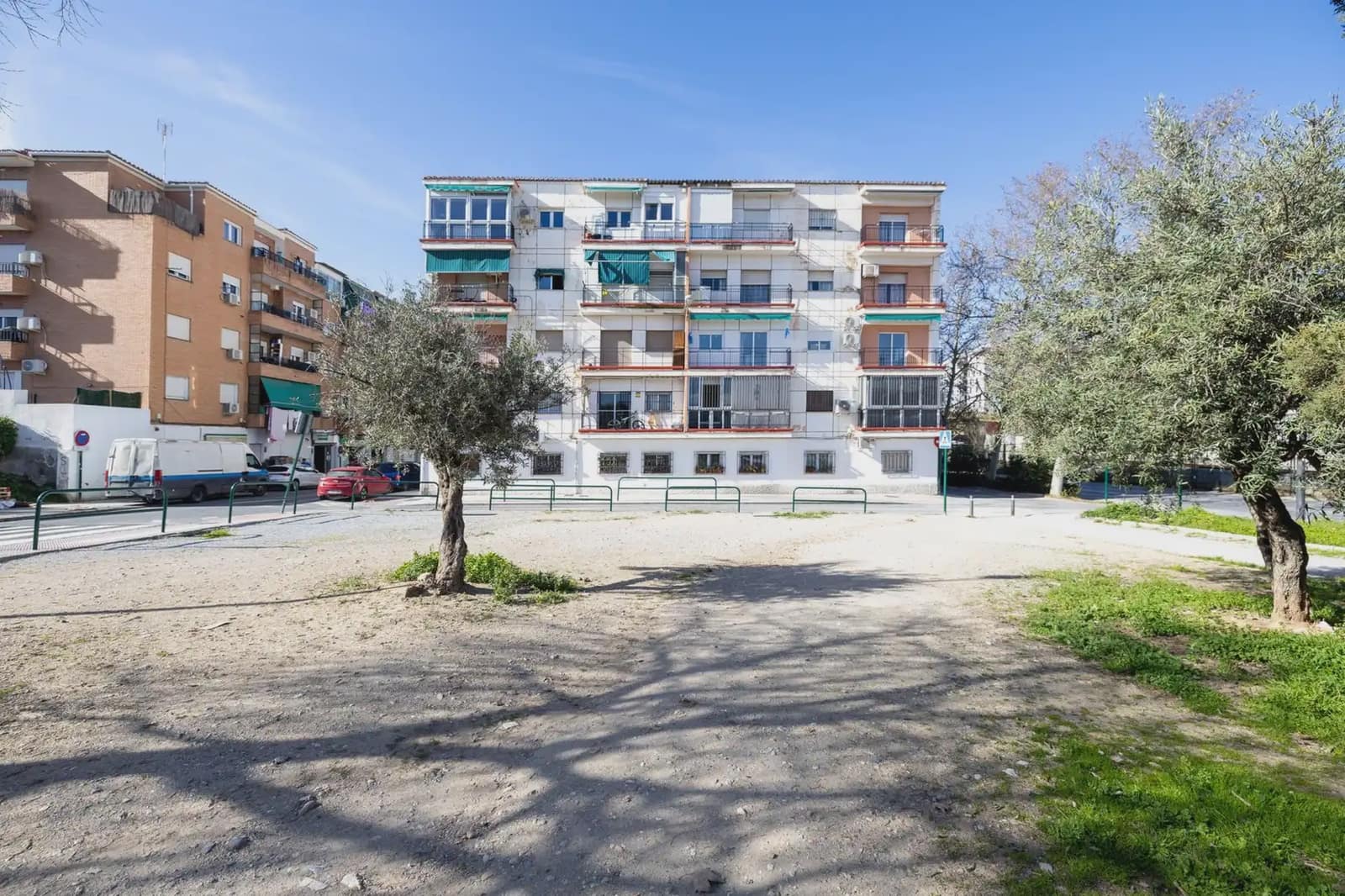 Lägenhet till salu i Granada stad - 189 990 € (Ref: 9837157)