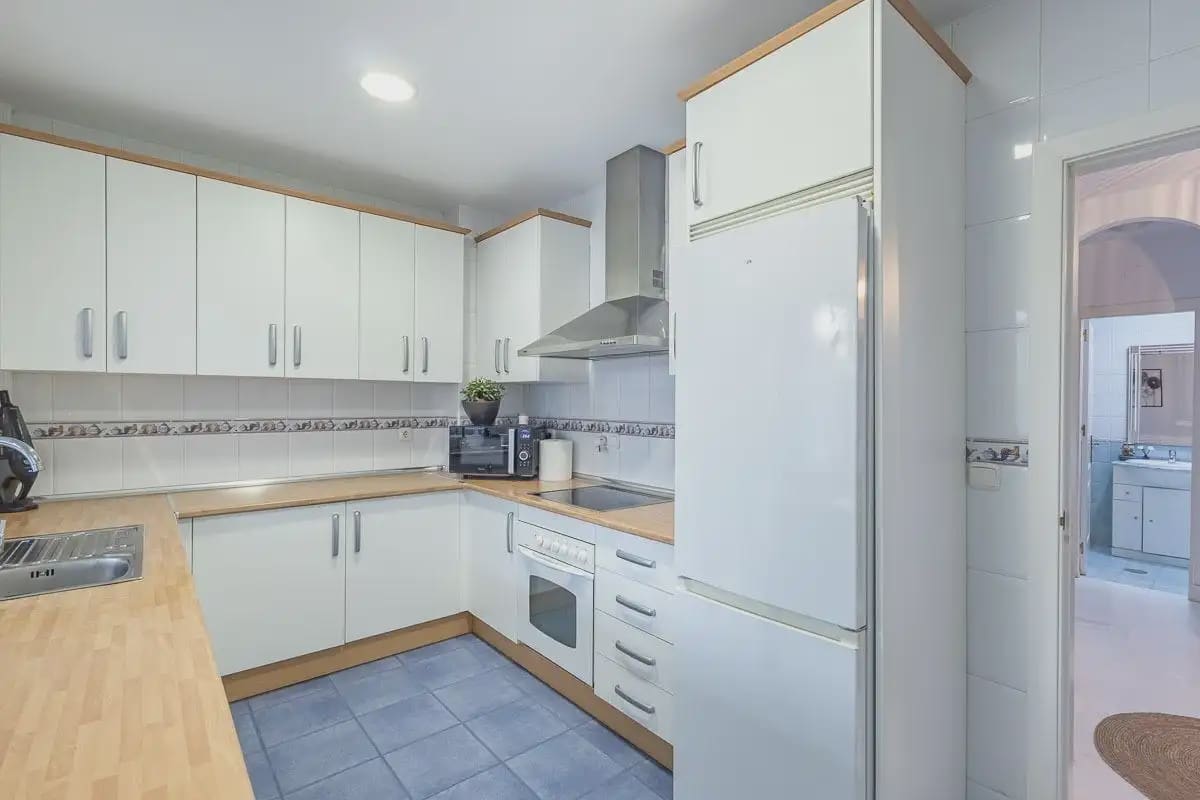 Townhouse for sale in Motril with pool garage - € 587,000 (Ref: 9837162)