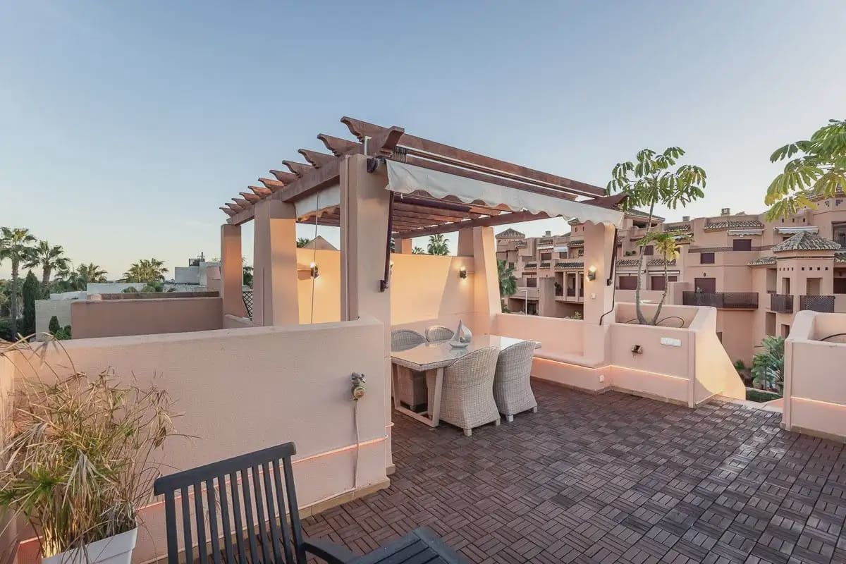 Townhouse for sale in Motril with pool garage - € 587,000 (Ref: 9837162)