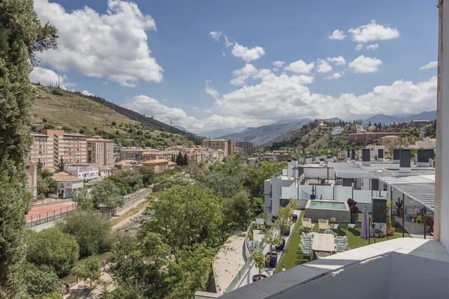 Villa for sale in Bola de Oro - Serrallo, Granada city with garage - € 710,000 (Ref: 9837165)