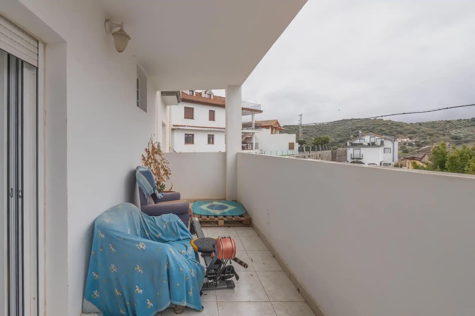 Villa/Maison à vendre à Huetor Santillan avec piscine - 235 000 € (Ref: 9837167)
