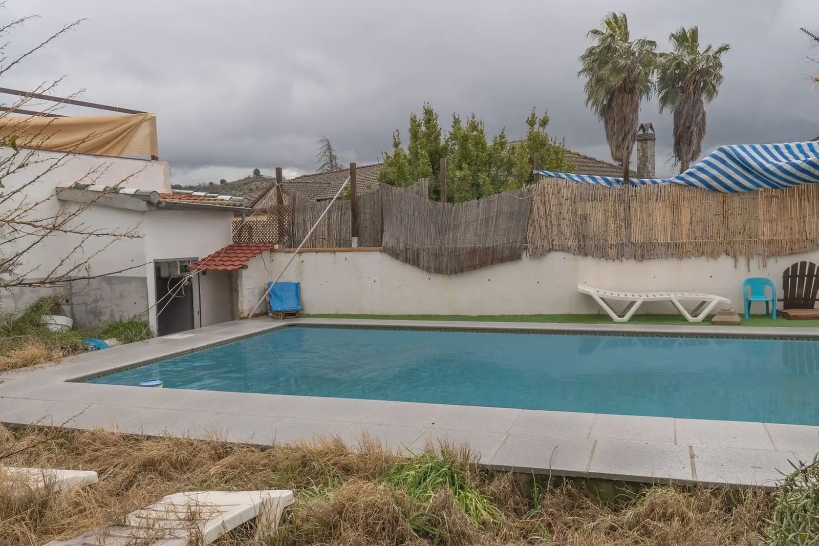 Villa/Maison à vendre à Huetor Santillan avec piscine - 235 000 € (Ref: 9837167)