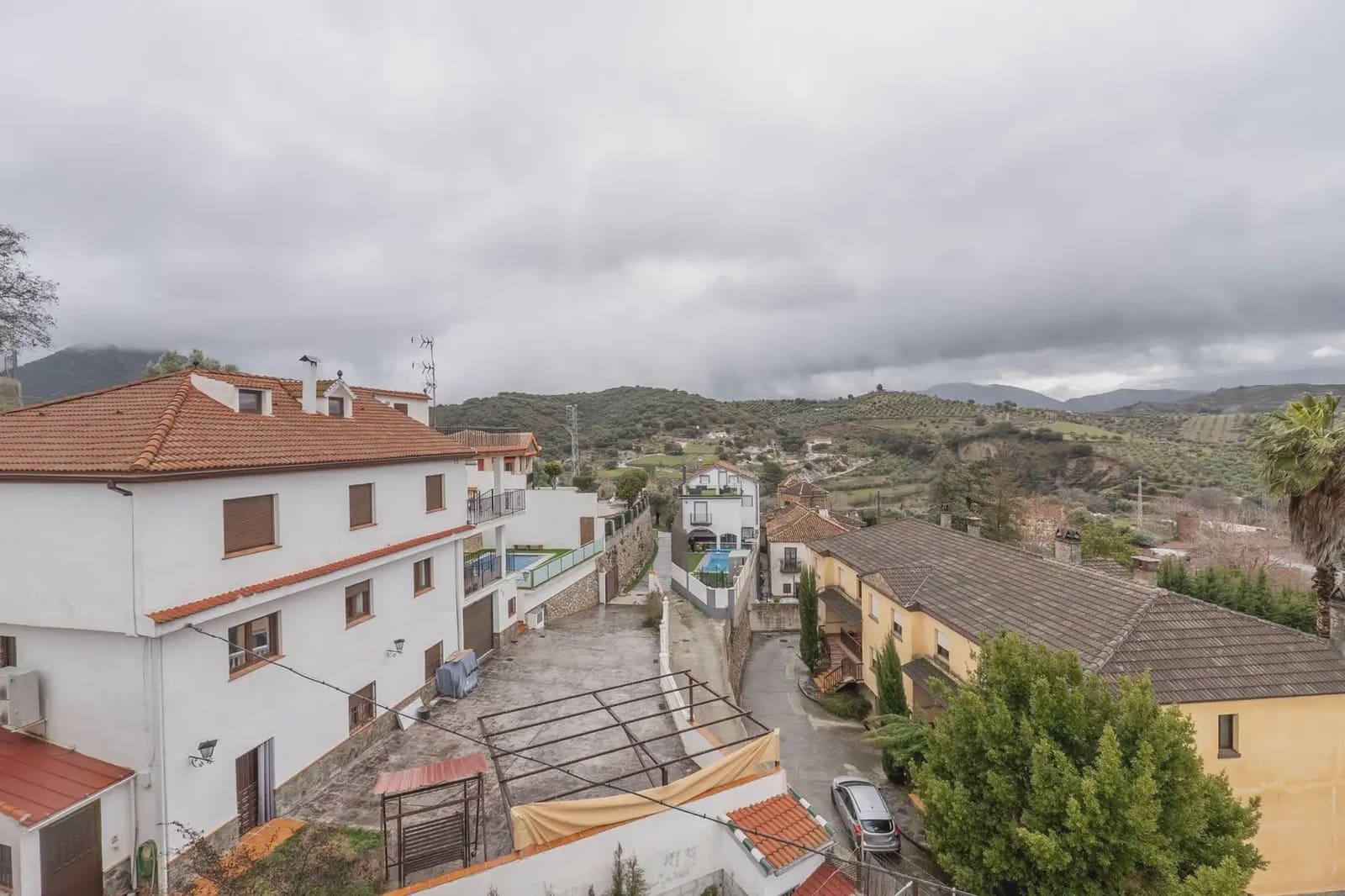 Villa/Maison à vendre à Huetor Santillan avec piscine - 235 000 € (Ref: 9837167)
