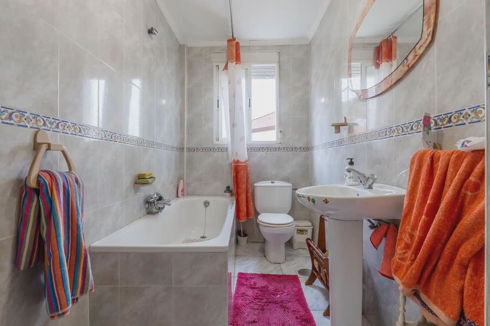 Villa/Maison à vendre à Huetor Santillan avec piscine - 235 000 € (Ref: 9837167)