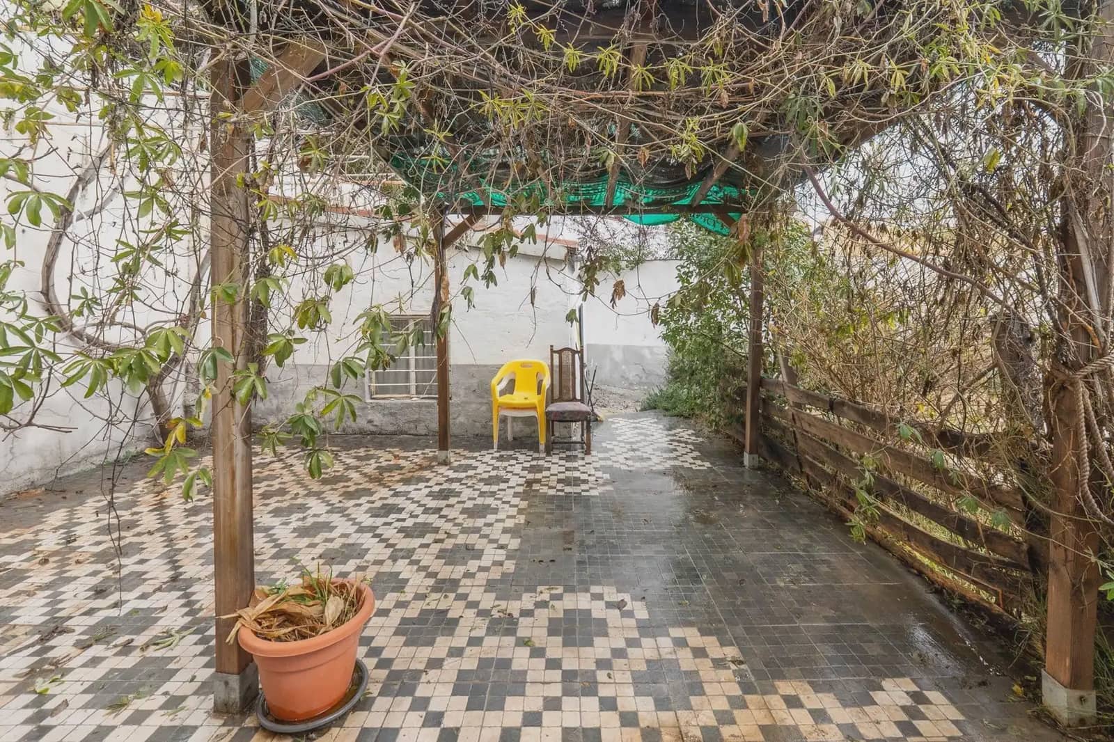 Villa/Maison à vendre à Huetor Santillan avec piscine - 235 000 € (Ref: 9837167)