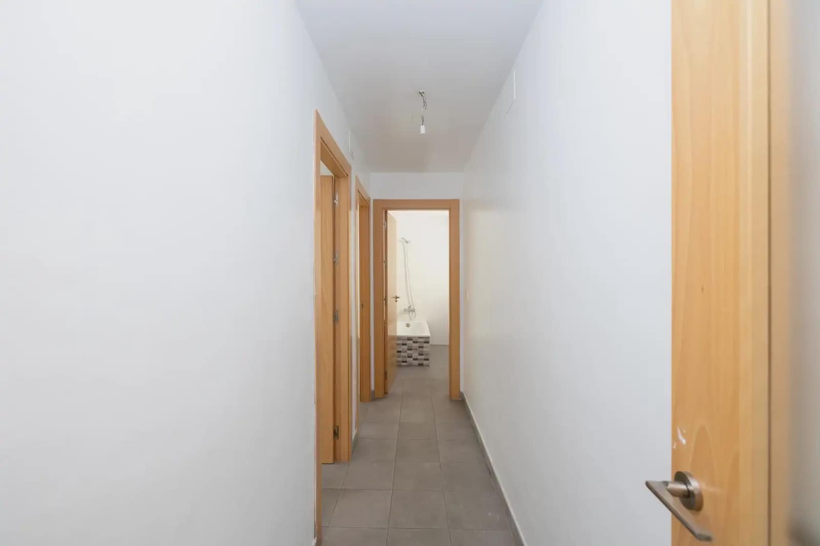 Flat for sale in Orgiva with garage - € 65,000 (Ref: 9837170)