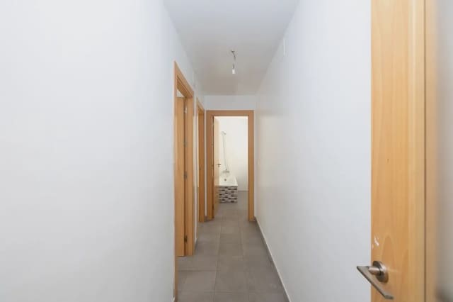 Mieszkanie na sprzedaż w Orgiva z garażem - 65 000 € (Ref: 9837170)