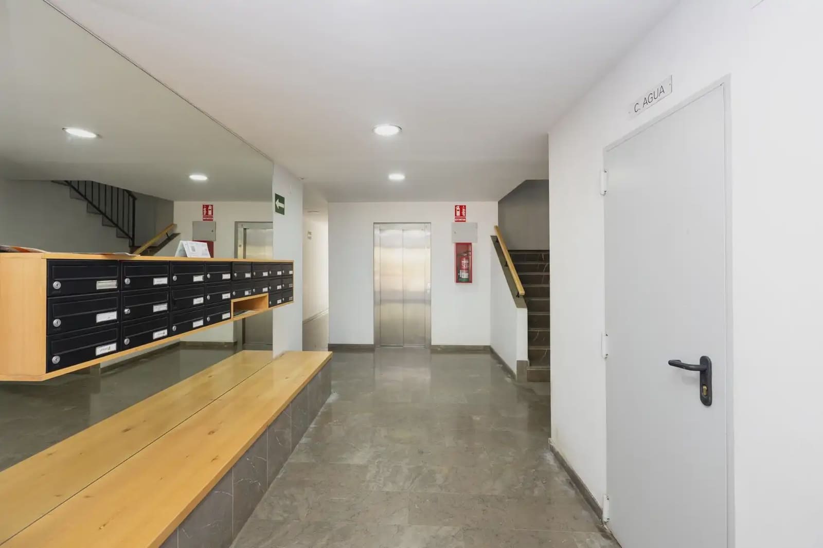 Flat for sale in Orgiva with garage - € 65,000 (Ref: 9837170)