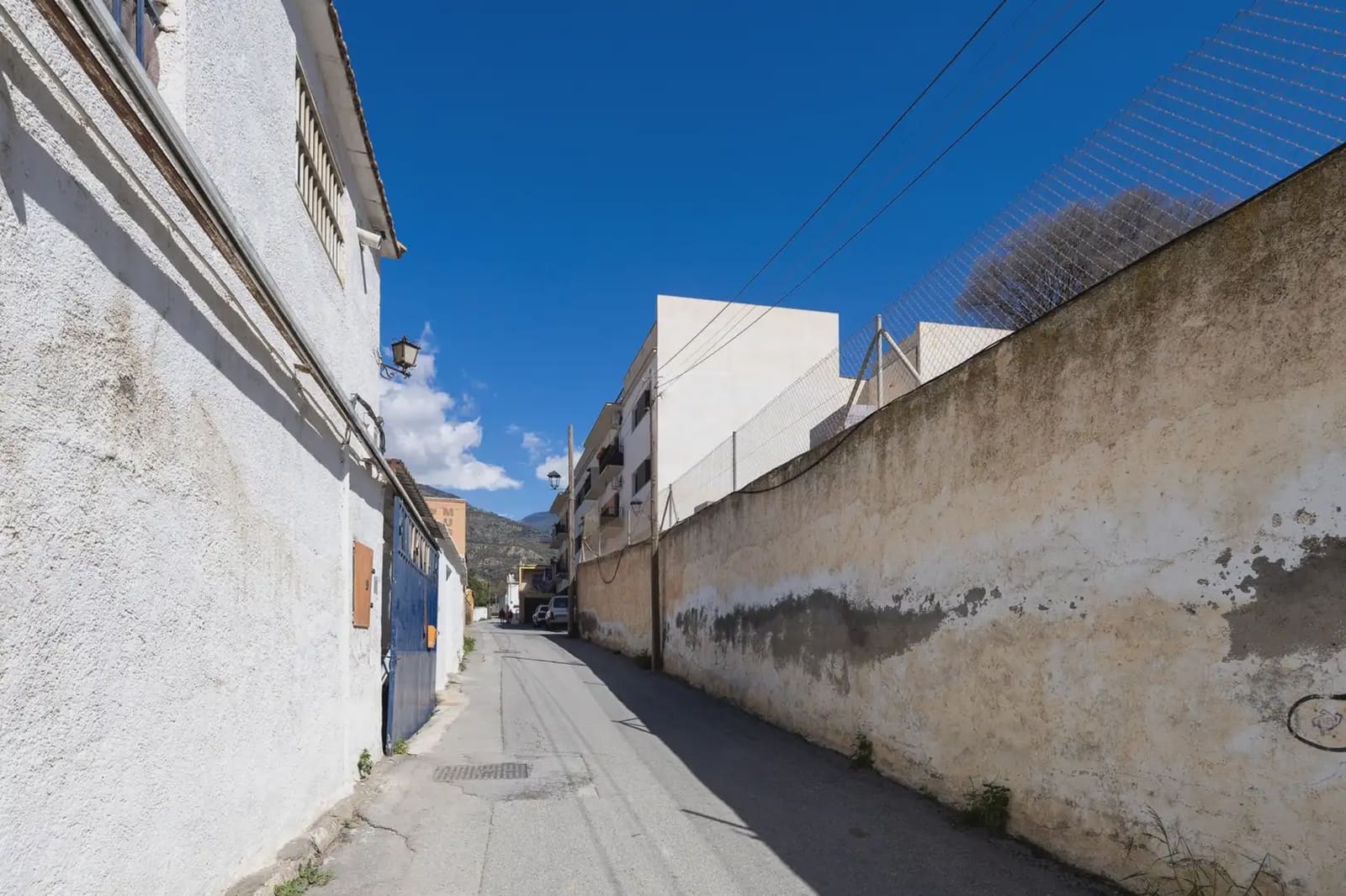 Flat for sale in Orgiva with garage - € 65,000 (Ref: 9837170)