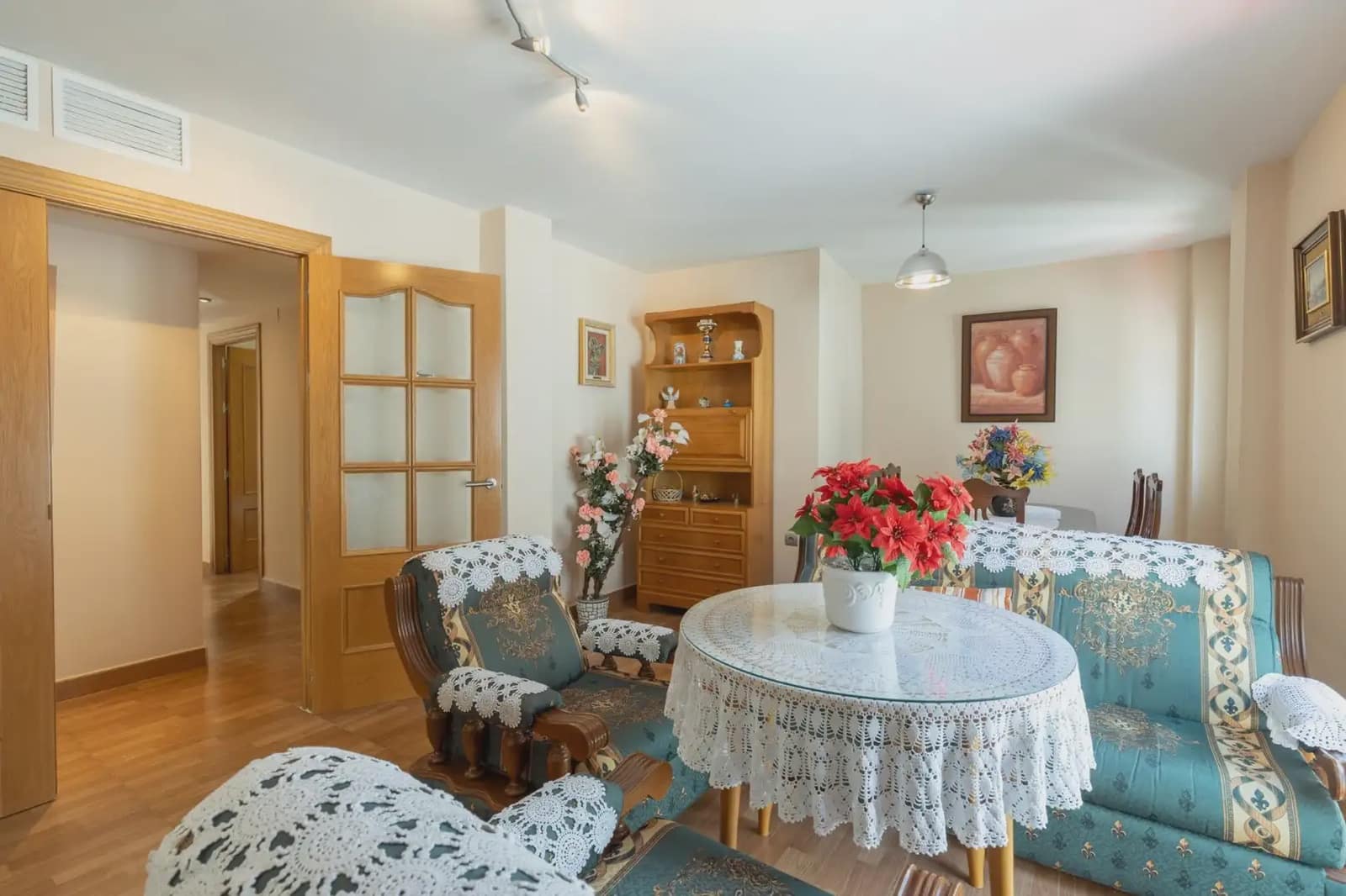 Omakotitalo myytävänä paikassa Dilar mukana 
autotalli - 199 500 € (Ref: 9837172)