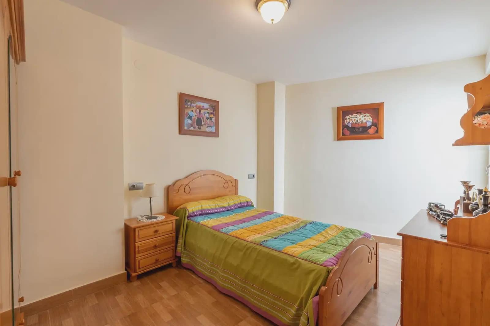 Omakotitalo myytävänä paikassa Dilar mukana 
autotalli - 199 500 € (Ref: 9837172)